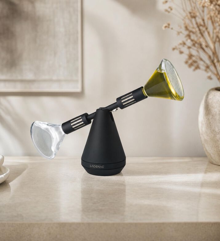 Ladenac Fleur De Kaolin Balance Diffuser, Model View