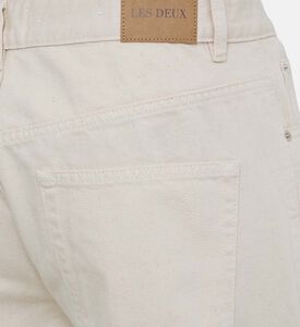 بنطال بجيوب منزلقة بساق مستقيمة