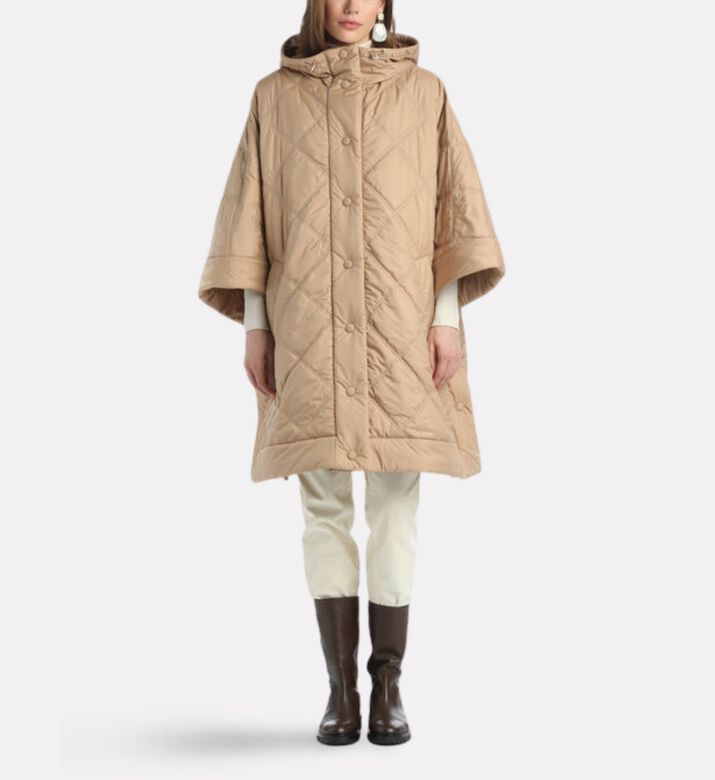 Luisa Spagnoli Cape, Model View