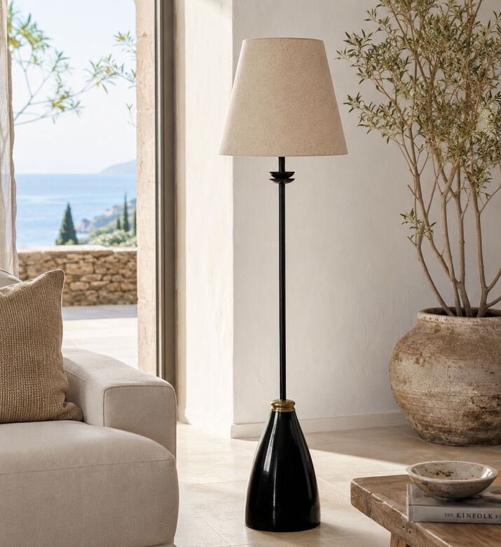 Home Deco and More Aida Shade Slender Floor Lamp, Packshot View