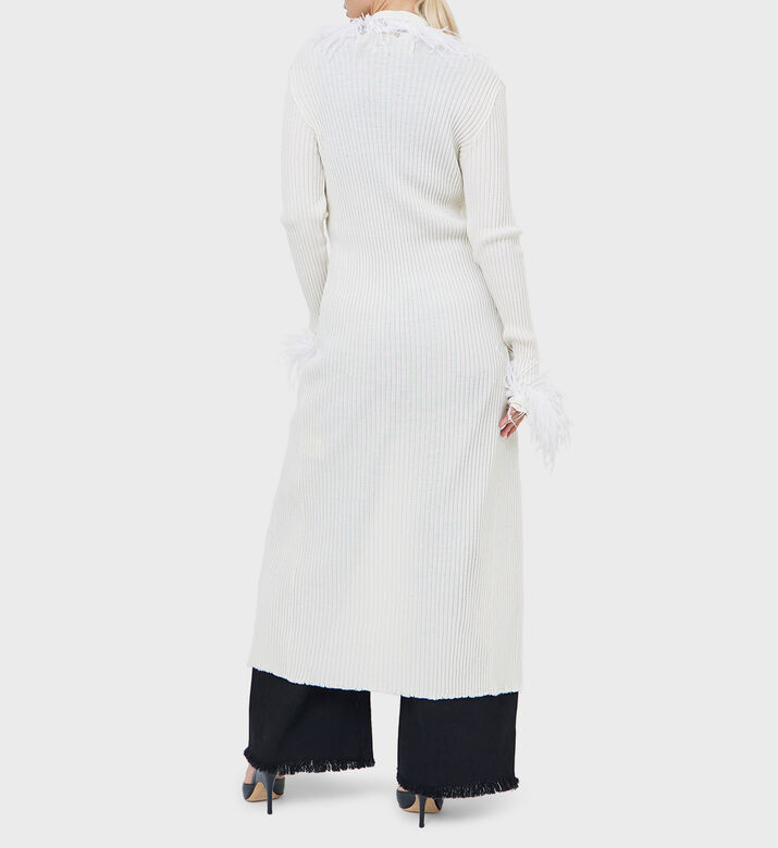 سترة صوفية مزينة بالريش