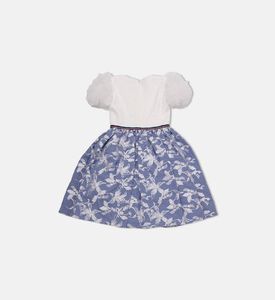 فستان بأكمام منفوشة مطرزة بأزهار