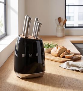Smeg 6-piece Stainless Steel Knife Block Set, Black, Model View
