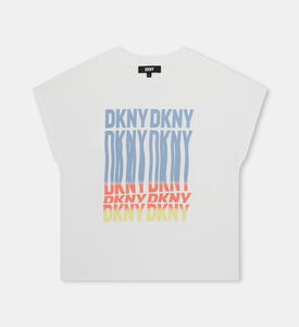 تيشيرت بطبعة لوغو للبنات