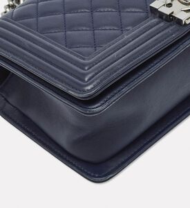 Chanel Preowned Chanel Quilted Leather Boy Flap Bag, Packshot View