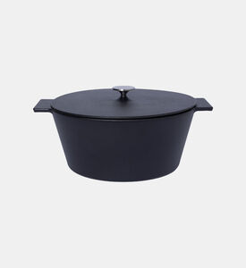 وعاء بغطاء من الحديد الزهر