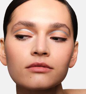 قلم كحل برادا لاينز مقاوم وانزلاقي