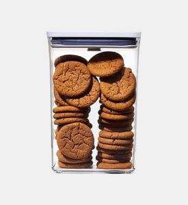 حاوية طعام بلاستيكية مستطيلة الشكل