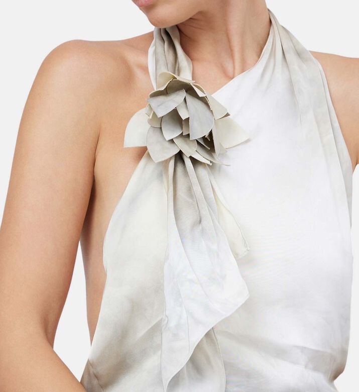 Flower-detail Asymmetric Gown Flower-detail Asymmetric Gown