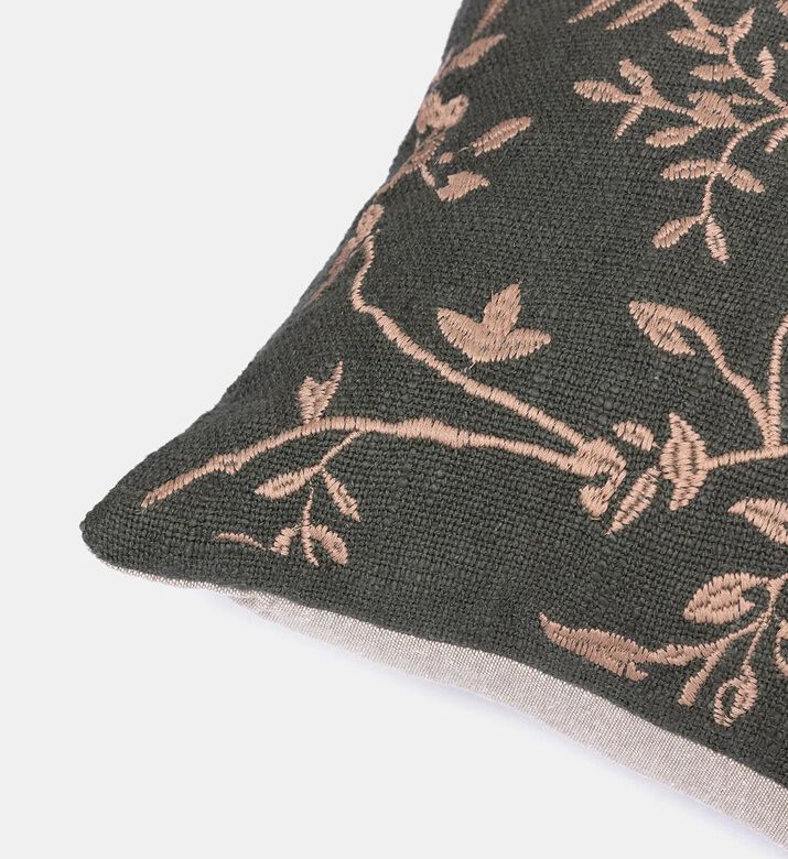 Home Deco and More Sharma Handloom Throw Filled And Vaccumed Cushion, Packshot View