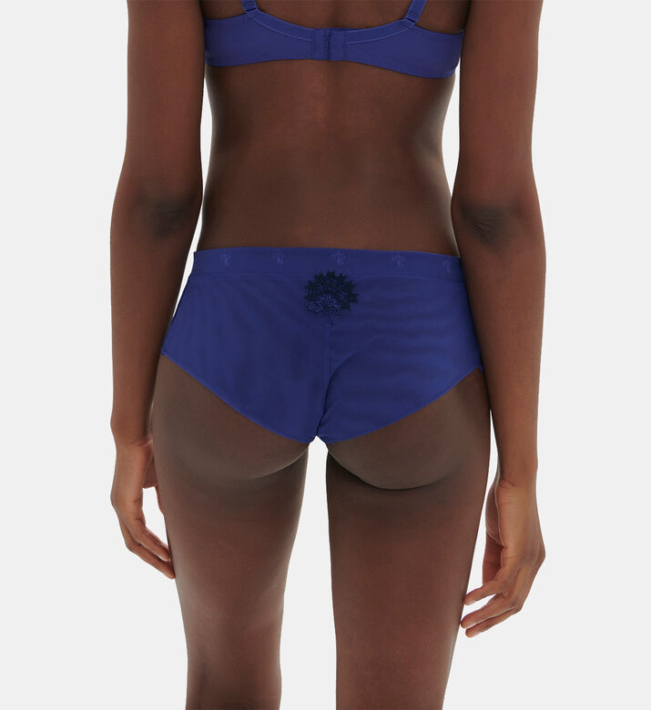 Wish Embroidered Shorty