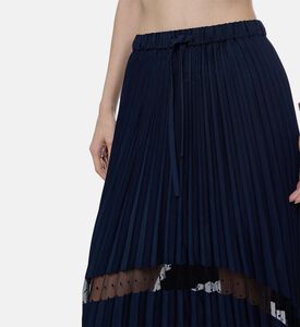 تنورة غير متماثلة بطيات متعددة النقوش