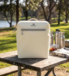 Stanley Cooler Backpack Midi, Cream, 14-l, Packshot View