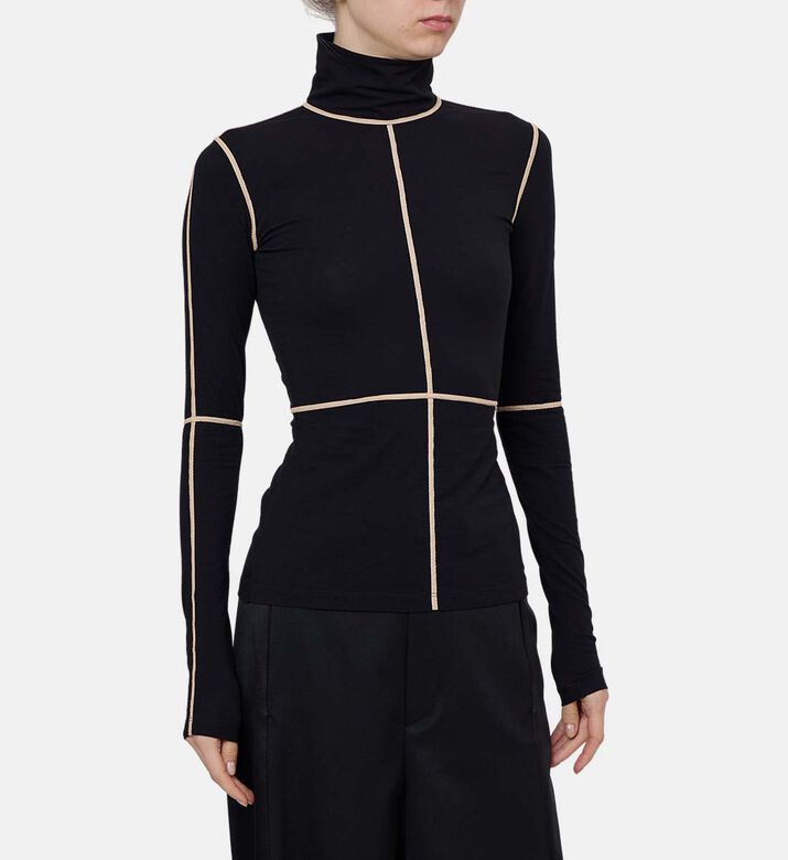 Contrasting Seams Fitted Top