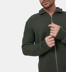 جاكيت قطن مضلع