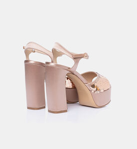 صندل ستيكس مزين بترتر بكعب سميك