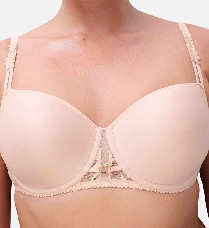 Chantelle Bra, Model View