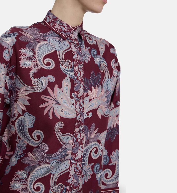 Carter and White Shirt Aurora, Model View