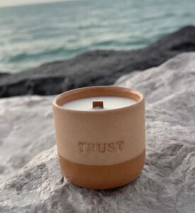 Tohfa Luxe Candle Trust, Packshot View