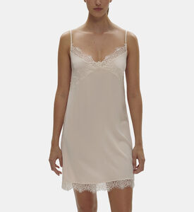 Simone Perele Satin Secret Short Nightdress, Light-pink, Xs, Model View Simone Perele Satin Secret Short Nightdress, Light-pink, Xs, Model View