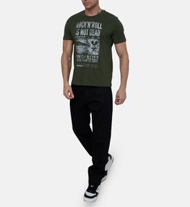 بنطال جينز واسع الساقين