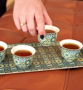 علبة صفيح أربعة فناجين قهوة أندلسية