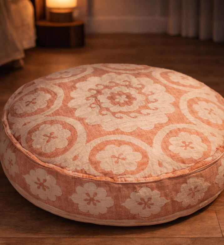 Home Deco and More Hackney Handloom Chenille Thread Pouf 60x20 Cm, Packshot View