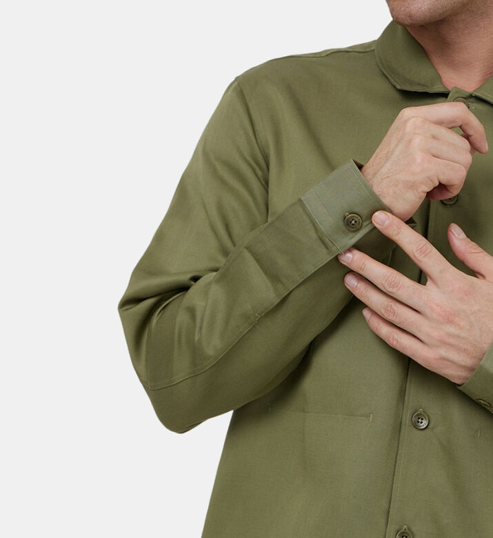 جاكيت قميص بجيوب بغطاء قلاب