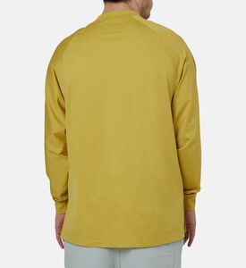 تي شيرت مخطط بأكمام طويلة