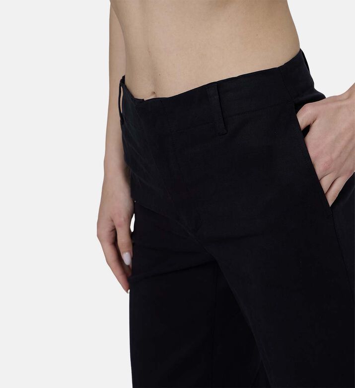 بنطلون بقصّة عريضة عالية الخصر غير رسمية بنطلون بقصّة عريضة عالية الخصر غير رسمية