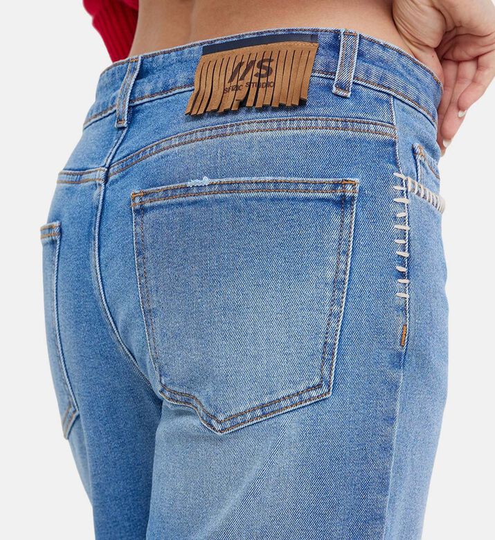 Embroidered Wide-legged Jeans