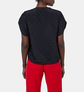 بلوزة حريرية بنقشة متموجة