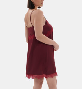 فستان ليلي ساتان قصير بحافة دانتيل