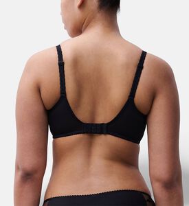 Chantelle Bra, Black, 90, C, Model View