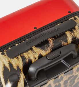 حقيبة أمتعة محمولة بشكل فهد مقسومة