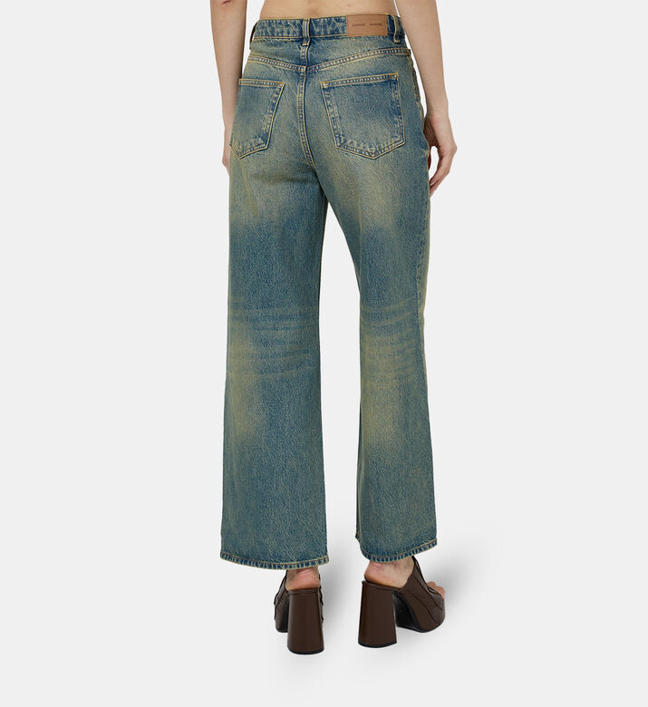 بنطال عالي الخصر مستوحى من طراز قديم