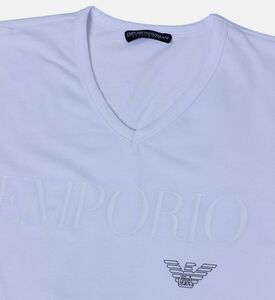 تي شيرت قطني مطرز بالشعار