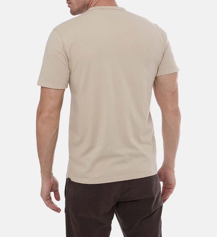 تيشيرت قطن بقصة عادية