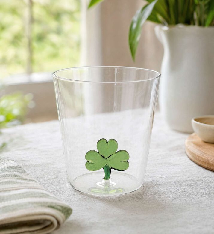 Easy Life Borosilicate Lucky Leaf-print Glass, Model View