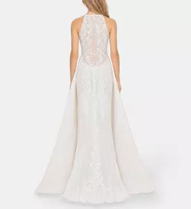 AAVVA Dress Hazar, Model View