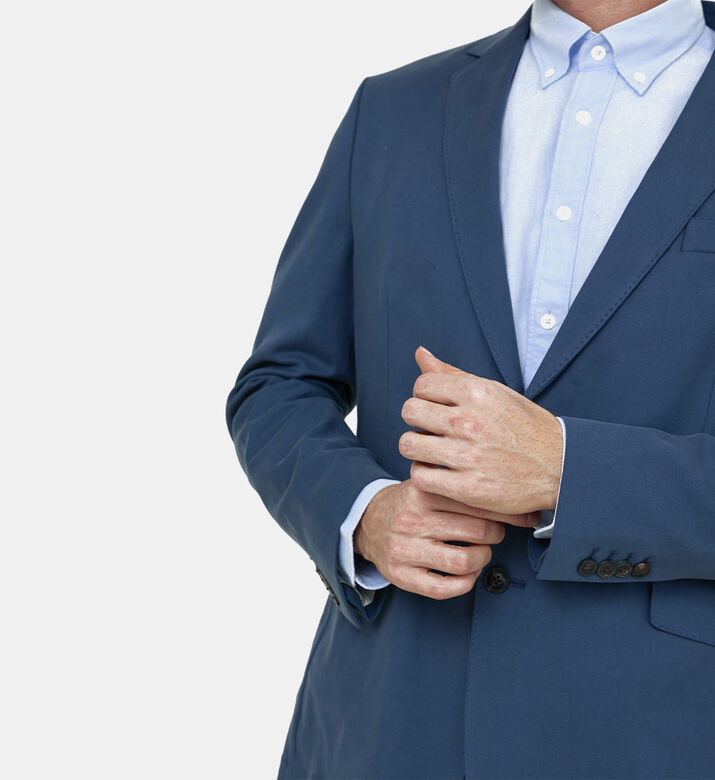 جاكيت قطن بتصميم مناسب