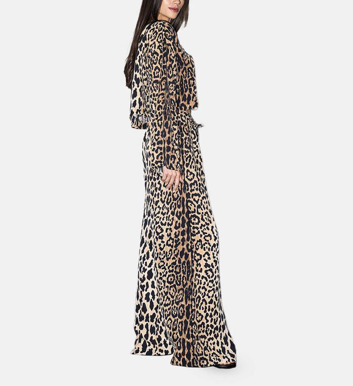 Niluu Pant Wildesse, Model View