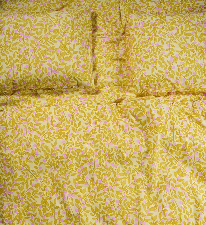Essenza Petite Berry Bed Set 200x220, 60x70 Cm, Packshot View