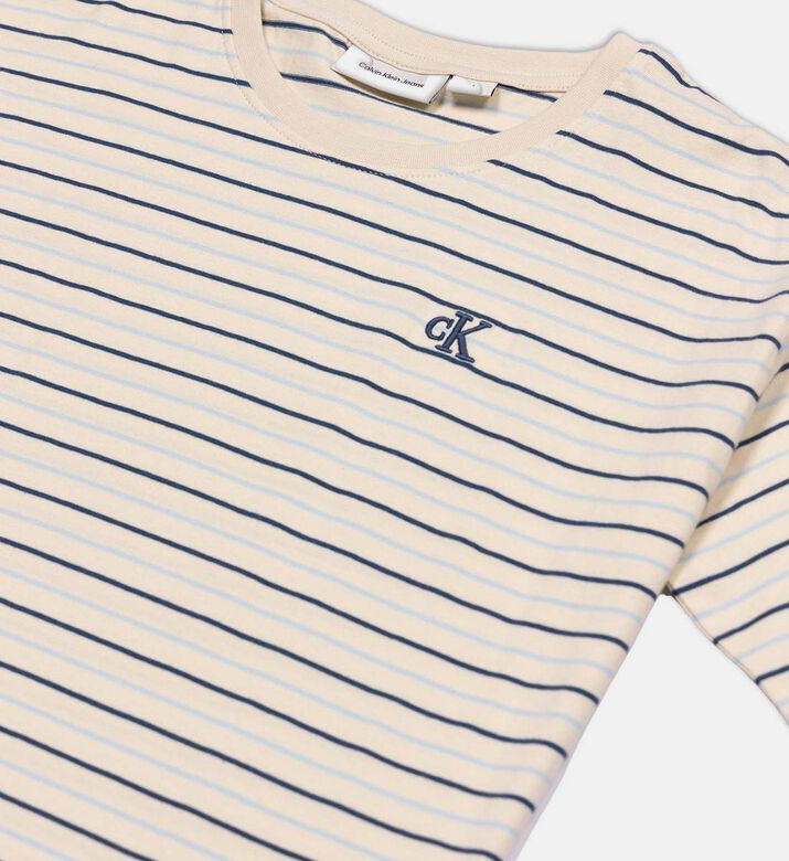 Horizontal Stripe Pattern T-shirt