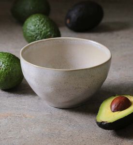 وعاء غير لامع من الخزف الحجري