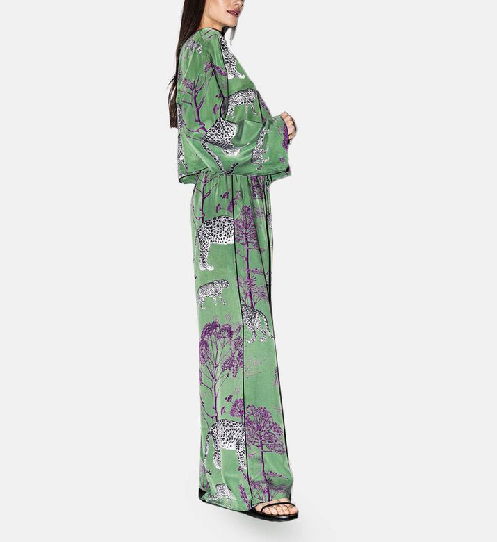 Niluu Pant Wildesse, Model View