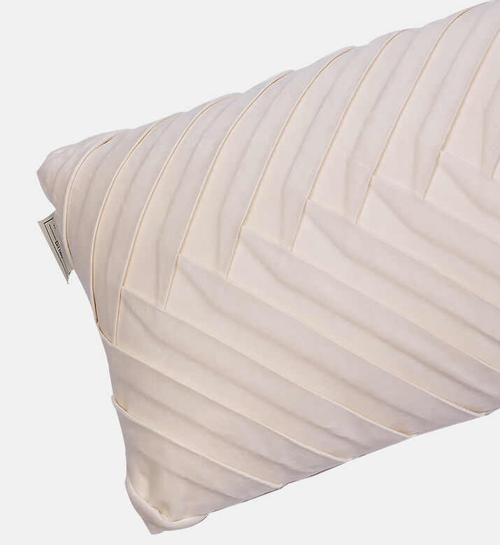 مستطيل مطوي وسادة مخملية مستطيل مطوي وسادة مخملية