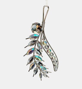 Jewel Grain Single Leaf Ornament Jewel Grain Single Leaf Ornament