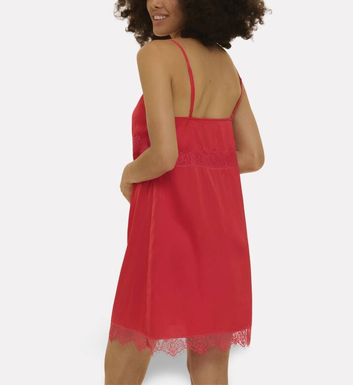 Simone Perele Nightdress, Model View