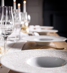 صحن دائري محفور 28 سم